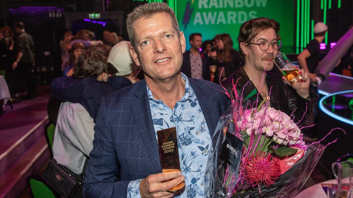 https://imgix.billedbladet.dk/media/article/wdanish_rainbow_awards_2021_pressefotograf_mikael_rieck_131_0.jpg