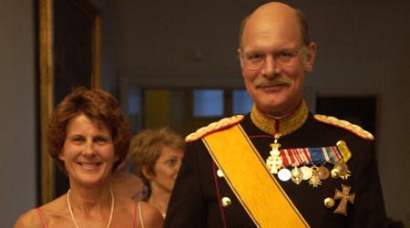 Tidligere forsvarschef Jesper Helsø og fru Pernille.