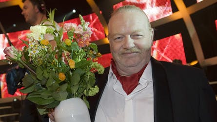 Bamse holder fredagens sangvalg hemmeligt, men han fortæller, at han vælger musik efter, hvad der føles rigtigt, frem for hvad han tror, at seerne vil høre.