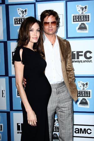 https://imgix.billedbladet.dk/media/billedbladet/kendte/nyheder/angelina-jolie-og-brad-pitt/angelinabrad.jpg