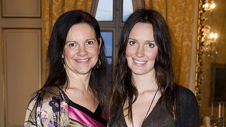 Hendes mor gjorde sig landskendt på TV i Vild med dans. Nu er det 25-årige Christina, der tiltrækker opmærksomhed, som model for Fakta.