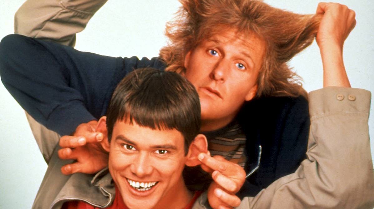 Jim Carrey og Jeff Daniels spiller endnu en gang sammen som Harry og Lloyd.
