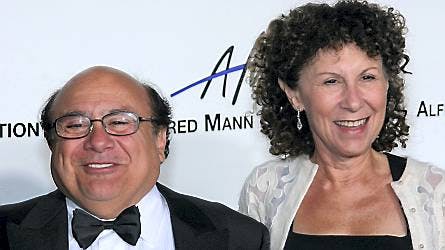 Danny DeVito og Rhea Perlman