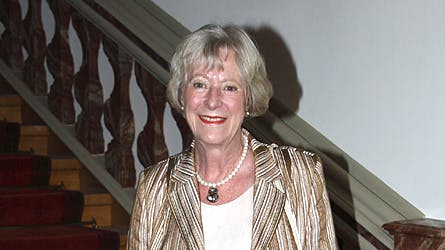 Vor tids svar på Emma Gad, Inge Correll.