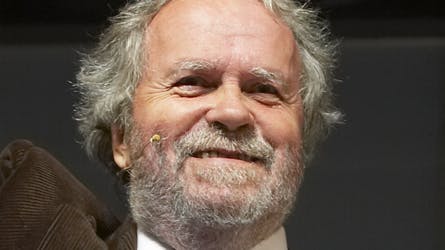 Johannes Møllehave er taknemmelig for livet, selvom han har måttet skruet kraftigt ned for tempoet efter sine to blodpropper tidligere i år.