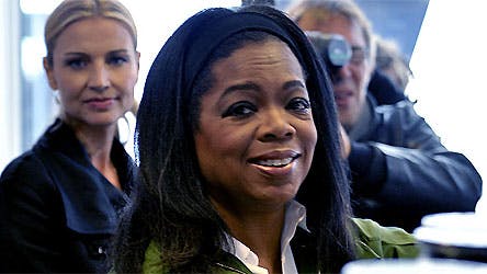 Oprah Winfrey landede i København natten til onsdag, og hun har allerede været en tur på Strøget, som hun var meget begejstret for.