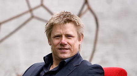 - Jeg glæder mig rigtig meget til at være vært i Fangerne på Fortet, udtaler den 45-årige Peter Schmeichel.