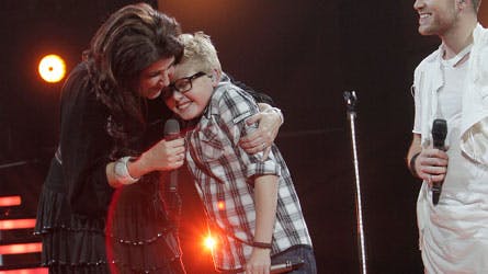 Det unge talent, Thomas, rørte sangerinden Monique til tårer, da han valgte at dedikere sin sang til hende