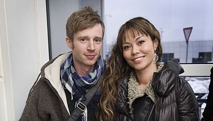 Christina Chanée atter sammen med kæresten Mikkel Riber i Kastrup Lufthavn.