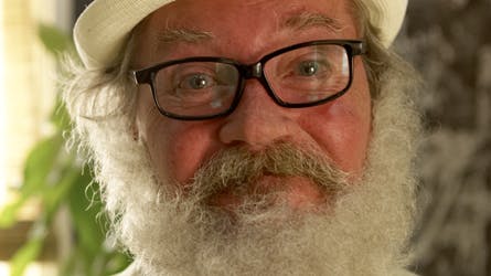 https://imgix.billedbladet.dk/media/billedbladet/kendte/nyheder/danske-film/jessingerslevonkel.jpg