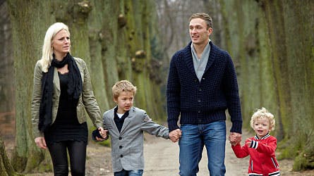 Familien er det vigtigste for Wendy og Dennis Rommedahl, der lytter meget til deres to sønner Cas på syv år og Niklas på tre år.