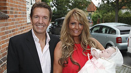 Anni og Erik med deres lille datter Victoria.