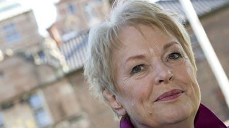 Ghita Nørby har masser af lovord til overs for dronning Margrethe.
