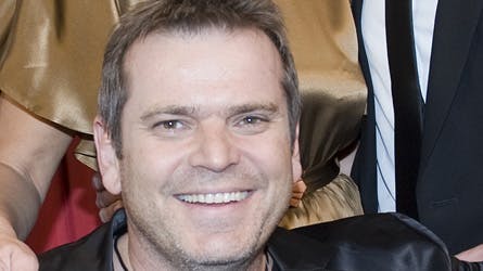 TV 2 har valgt en af kanalens mest populære ansigter til at lave en ny sæson af succesen ?Den Store Klassefest?. Hans Pilgaard er vært på showet.