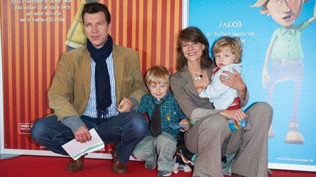 Jesper Lohmann og hans familie til premiere på Orla Frøsnapper i København.