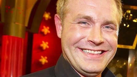 https://imgix.billedbladet.dk/media/billedbladet/kendte/nyheder/joachim-boldsen/boldsensalgbs.jpg