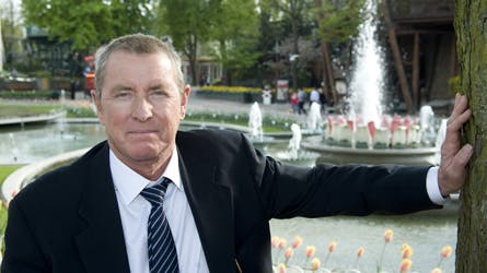 John Nettles besøgte BILLED-BLADET i den forgangne uge. På BILLED-BLADETs redaktion hilste han på Barnaby-fans, og der blev også tid til sightseeing blandt i Tivoli, hvilket fik Nettles til at huske en rutsjebanetur i Tokyo.