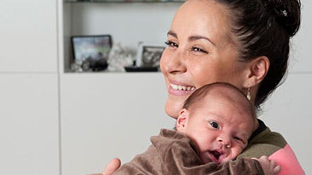 Julie Berthelsen og søn