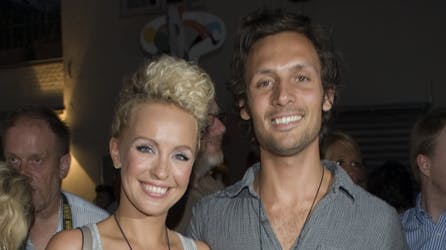 Julie R. Ølgaards rolle i Dig & Mig er hendes mest krævende til dato, og kæresten Mik Strøberg støttede hende hele vejen.