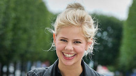 Julie Zangenberg
