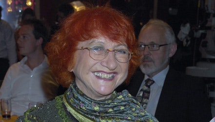 Jytte Abildstrøm har netop fejret sin 75 års fødselsdag, men hun har ingen planer om at gå på pension, selvom hun arbejder på gradvist at overdrage ledelsen af sit teater i Riddersalen til en af hendes trofaste medarbejdere.