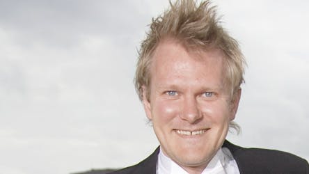 Kasper Bech Holten stopper som operachef på Det Kongelige Teater, når hans kontrakt udløber i 2011.
