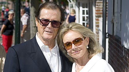 Kiki Tholstrup og Roger Moore