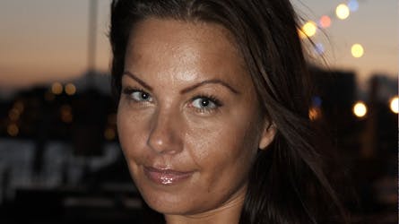 Der er både kendte og ukendte danskere med i Kanal 5?s nye show ?Wipe Out?, som Kanal 5 producerer sammen med TV-stationer i både Norge og Sverige. Dermed mener Kanal 5, at programmet også bliver en slags landskamp.