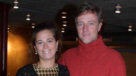 Lars Simonsen vendte pludselig tilbage i rampelyset, da han medvirkede i to afsnit af ?Livvagterne?, hvor han spillede en højreradikal godsejer. Her ses han med sin kone Sanne.