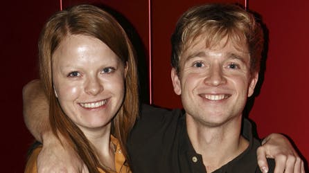 Signe Egholm Olsen og Laus Høybye som de ser ud uden nissetøj. De to er venner privat.