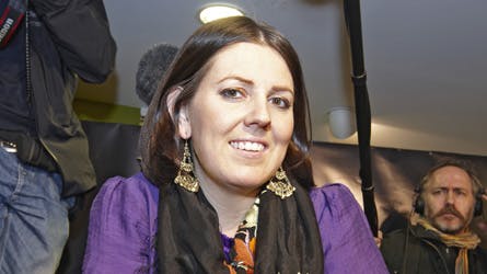 https://imgix.billedbladet.dk/media/billedbladet/kendte/nyheder/linda-andrews/andrewsgenmaelebs.jpg