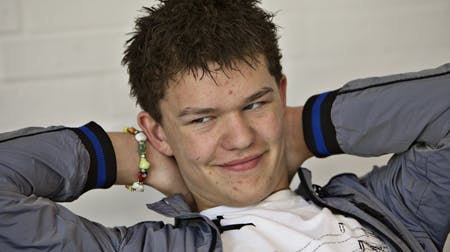 Martin kan ikke skjule, at han er forelsket i Regitze.