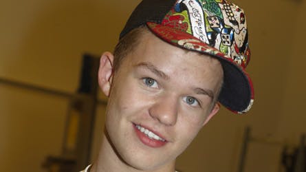 Martin blev den bedst sælgende danske kunstner i 2008. Det viser tal fra pladeselskabernes brancheorganisation IFPI Danmark. Kun Duffy kan slå Martin i kampen om at være bedst sælgende kunstner i det forgangne år.