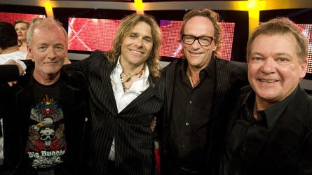 Det er næppe tilfældigt, at Mabel netop nu, hvor Mike Tramp er fast indslag i TV 2?s primetime, vælger at udgive bandets største hits på cd.