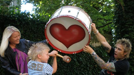 Det tidligere folketingsmedlem Inge-Lene Ebdrup og hendes firma mangebaekke.dk købte Mabel-trommen for 14.500 kroner. Det melder Ekstra Bladet.