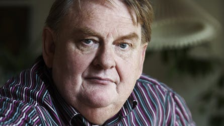 Ole Thestrup er aktuel med biografien ?Min lange rejse hjem?, som han har skrevet i samarbejde med Yngve Rasmussen.