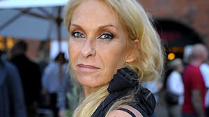 https://imgix.billedbladet.dk/media/billedbladet/kendte/nyheder/sanne-salomonsen/sannesalomonsentatoo.jpg