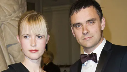 Stine Ellerb k BILLED BLADET Stine Ellerb k BILLED BLADET