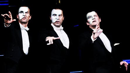 Peter Jorde, Flemming Enevold og Preben Kristensen har alle tre fejret triumfer i rollen som Fantomet i The Phantom Of The Opera. Fra januar er de tilbage på Det Ny Teater.