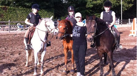 Tina Lund tilbage på ridebanen