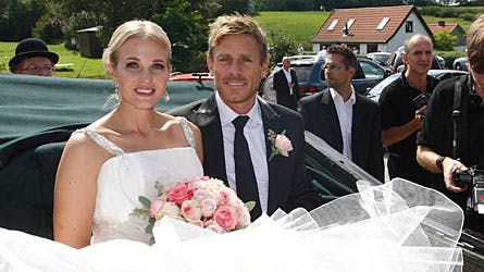 Tina Lund og Allan Nielsen som nygifte
