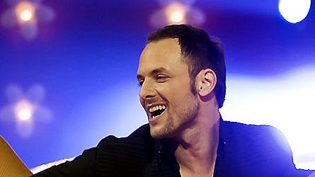 Tidligere deltager i Vild med dans, Anne-Mette Rasmussen, har fået øjnene op for Noams søde smil.