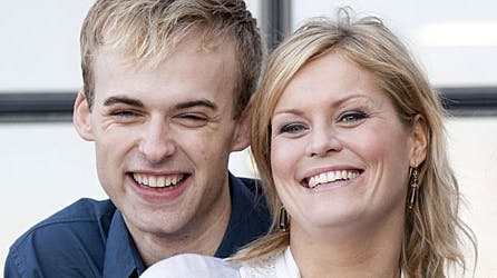 Store smil og godt humør kendetegner Mads Vad og Cecilie Hother.