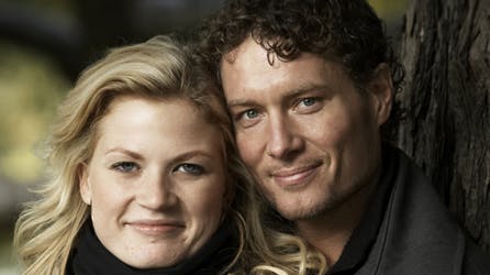 Mie Moltke og Lai Ydes romance opstod under optagelserne til Vild med dans i efteråret. I år må Lai Yde sidde på sidelinjen og opleve sin kæreste svinge skørterne. Han føler sig dog næppe truet, for Mie skal danse med tidligere Go? aften Danmark-vært Hans