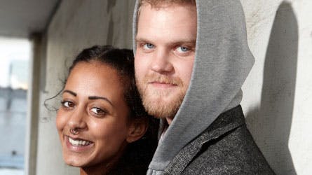 Morten Benjamin Hansen og kæresten Jasmin