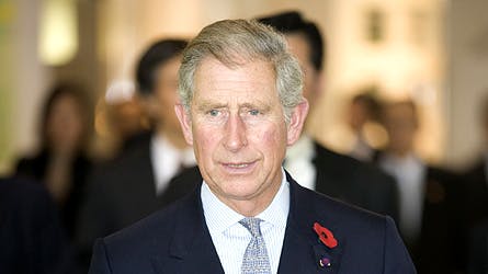 Prins Charles klæder sig som en ægte britisk gentleman i gedigen klassisk engelsk stil.