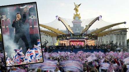 Robbie Williams og scenen foran Buckingham Palace.