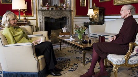 BILLED-BLADETs Annelise Weimann interviewer Dronning Margrethe.