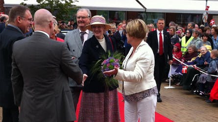 Dronning Margrethe og prins Henrik begynder deres sommerferie.