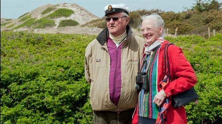 Regentparret er her fotgraferet på Anholt, som de besøgte i forbindelse med deres sommertogt
